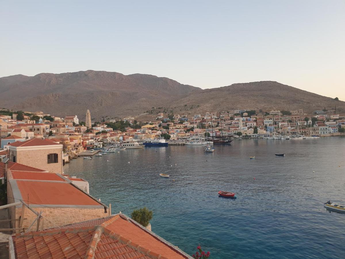 Villa Casa Porphyra Chalki Town Exterior foto